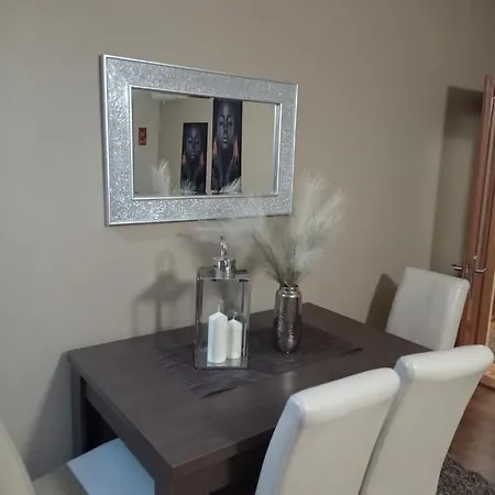Apartman Nina Apartment