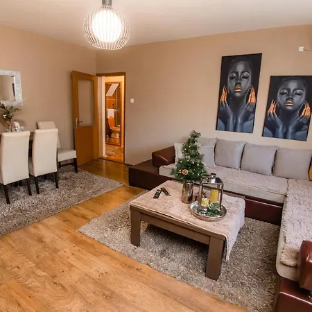 Apartment Apartman Nina