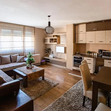 Apartman Nina Apartment